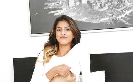 Rangy american teen Sophia Leone in sexy panties showing big hooters and spreading her legs 